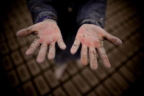 پدیده کودکان کار نتیجه نبود عدالت اجتماعی است