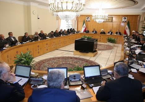 امروز نیروهای مسلح باید در خط مقدم تولید و تحول اقتصادی حضور داشته باشند