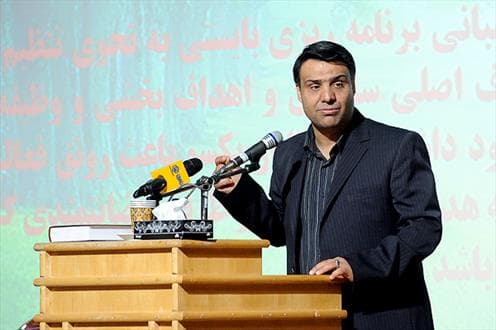 اقتصاد مقاومتی را از فرد آغاز کنیم