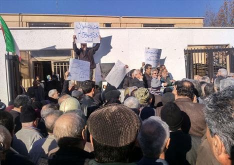 بر سر استقلال صندوق درمانی با کسی شوخی نداریم