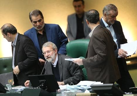 کوچ پرحاشیه بیمه های درمانی