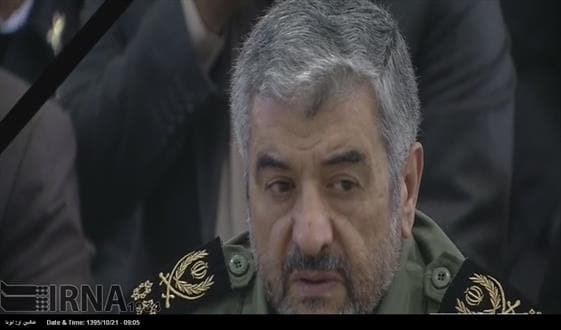 اقامه نماز رهبر معظم انقلاب بر پیکر آیت الله هاشمی