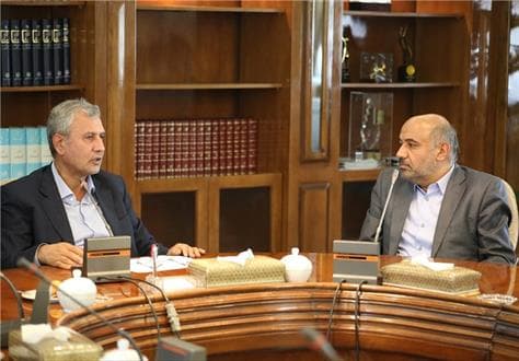 رشد دستمزد؛ احمدی‌نژاد ٥٠درصد کاهش، روحانی ٢٧درصد افزایش