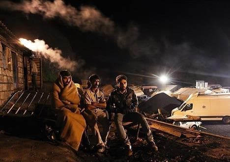 برقراری مستمری بازماندگان و  بیمه بیکاری کارگران معدن از امروز