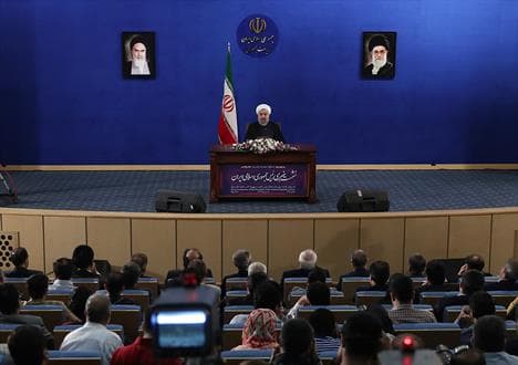 ریشه‌کنی فقر مطلق تا سال ۱۴۰۰