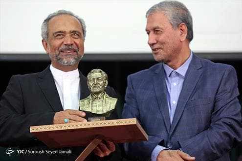 جشنواره معرفی کارآفرینان برتر سال ۹۵+تصاویر