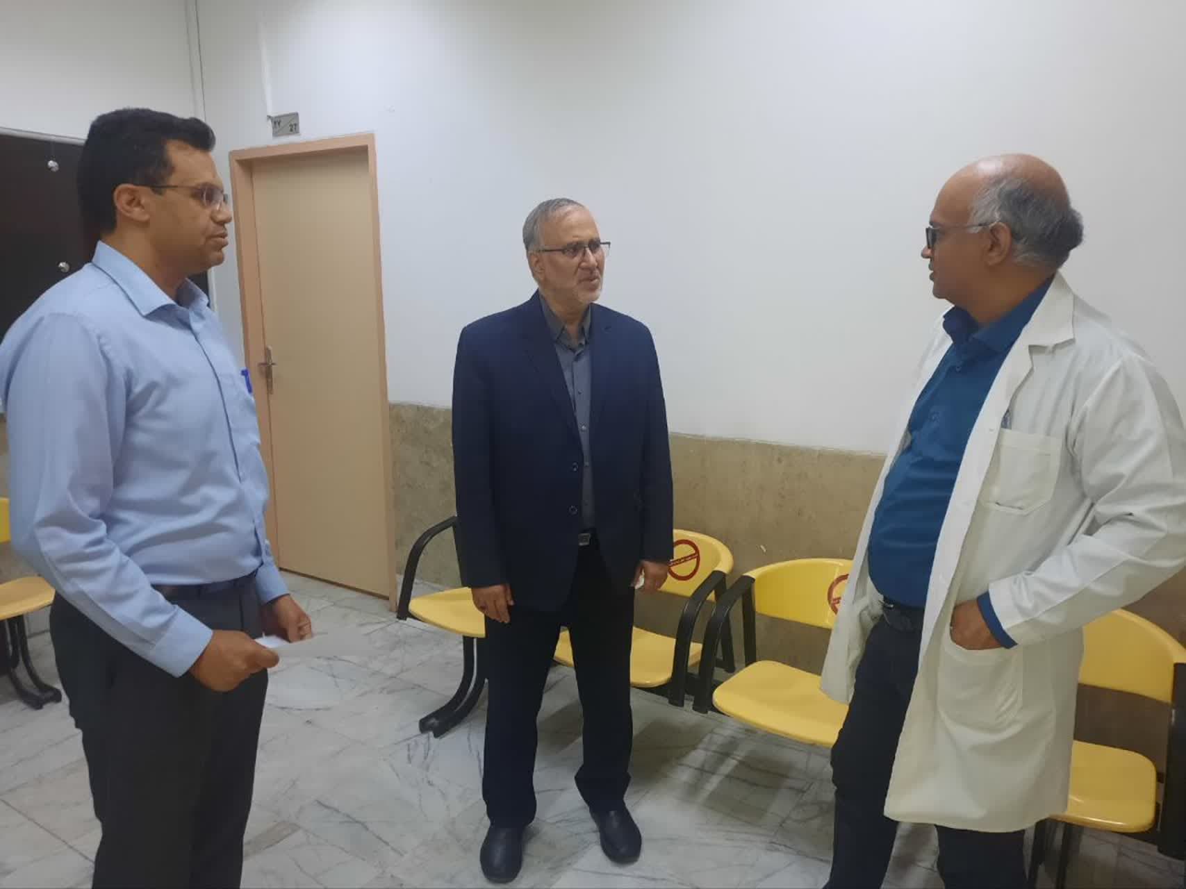 بازدید مدیر درمان تامین اجتماعی کرمان از درمانگاه شماره ۴ شهری