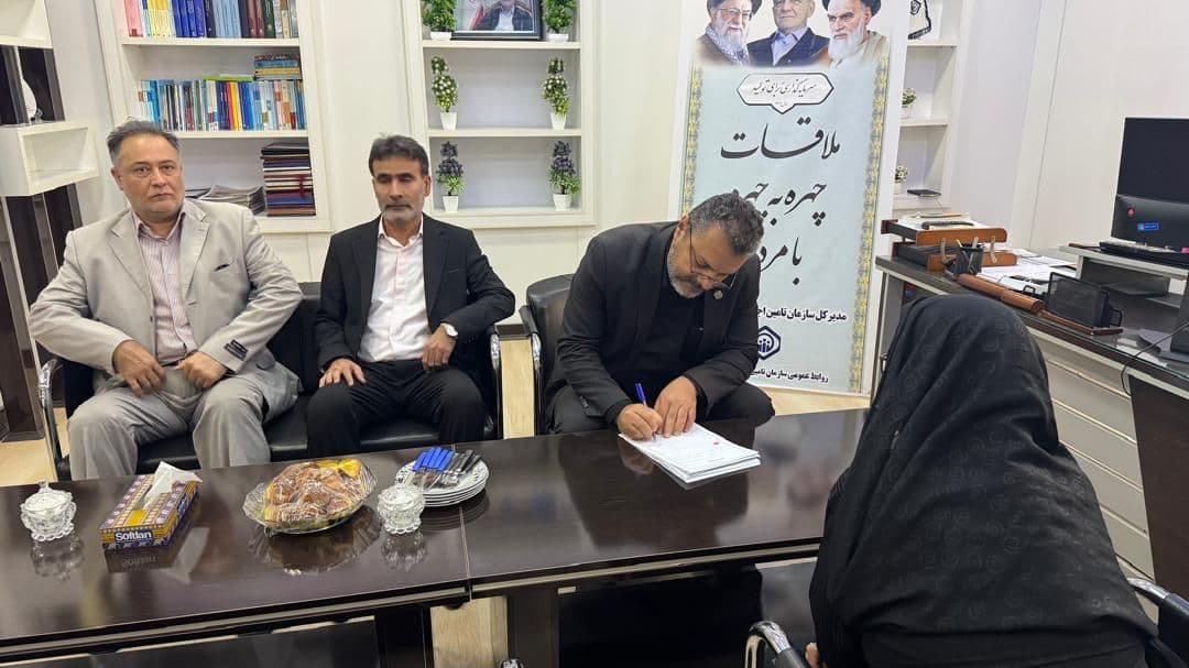برپایی میز خدمت در شعبه دیر با حضور مدیرکل تامین اجتماعی بوشهر