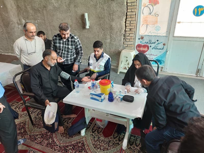 غربالگری رایگان سلامت نمازگزاران مصلی اهواز به مناسبت هفته تامین اجتماعی