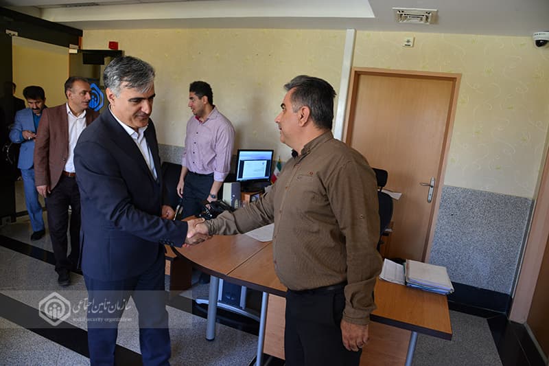 تأکید فرماندار سنندج بر تسهیل خدمات بیمه‌ای