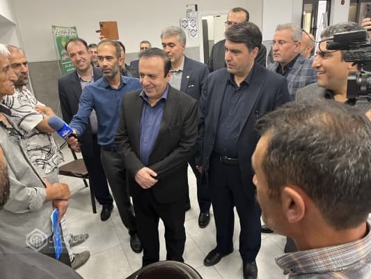 بازدید سرزده استاندار قزوین از اداره کل و شعبه سه تامین اجتماعی