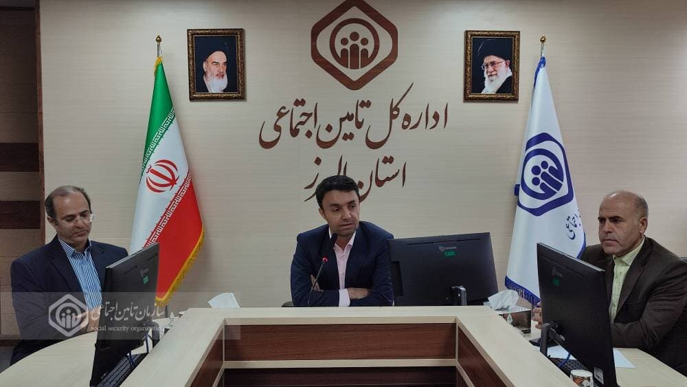 دیدار نوروزی مدیرکل تامین اجتماعی استان البرز با کارکنان
