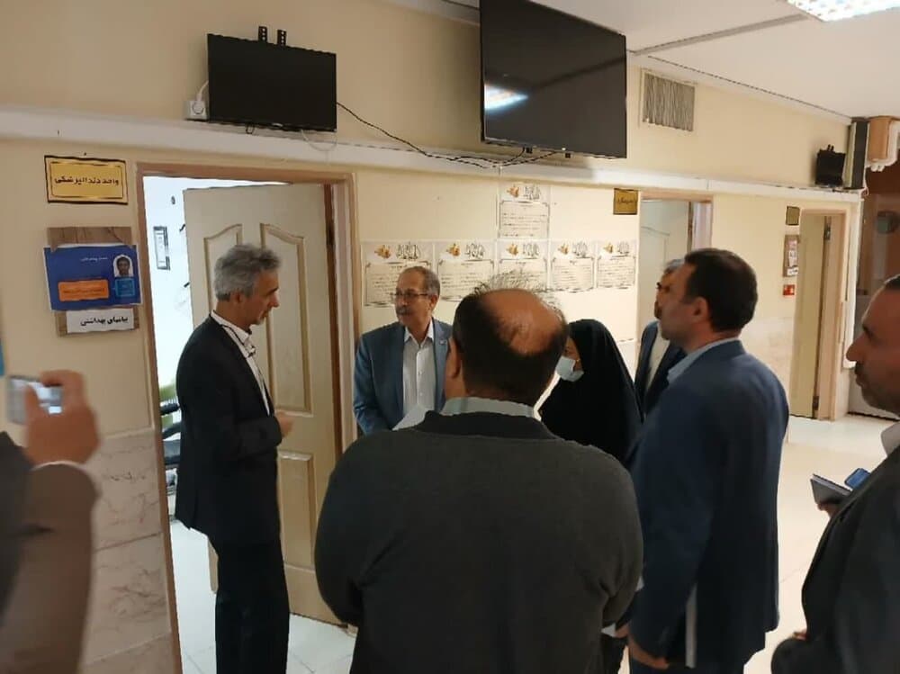 بازدید معاون درمان سازمان تامین اجتماعی از درمانگاه سهروردی خدابنده