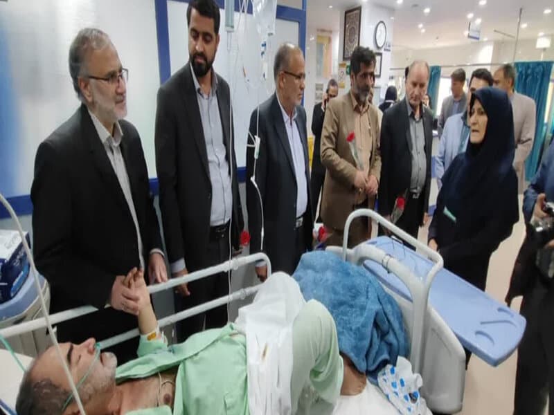 تجلیل از کارگران نمونه بیمارستان تامین اجتماعی پبامبراعظم(ص) کرمان