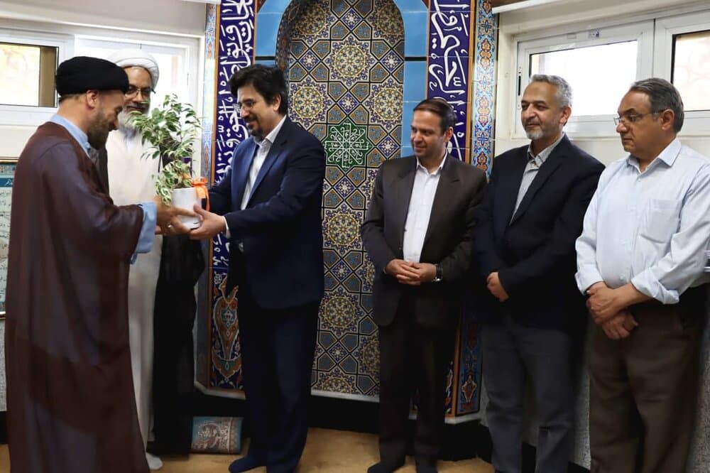 تقدیر از ائمه جماعات و فعالان حوزه نماز تأمین اجتماعی خراسان شمالی