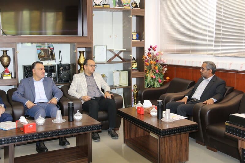 دیدار نماینده مردم زرند و کوهبنان با مدیرکل تأمین اجتماعی کرمان