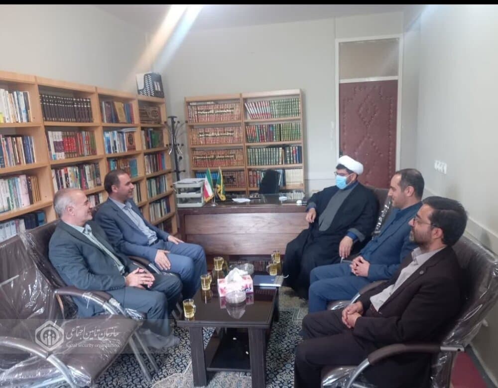 دیدار مدیرکل تامین اجتماعی زنجان با امام جمعه ابهر