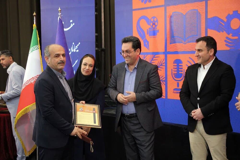 تجلیل از مدیر روابط عمومی مدیریت درمان تامین اجتماعی در جشنواره «سلام خوزستان»