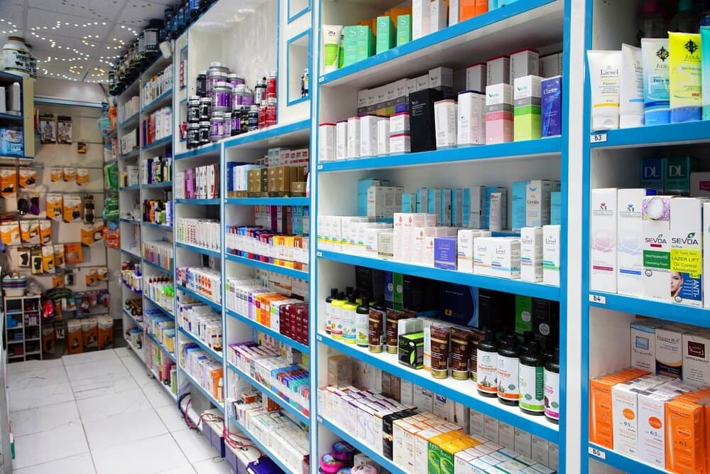 مطالبات مراکز درمانی دانشگاهی و خصوصی و داروخانه‌ها پرداخت شد