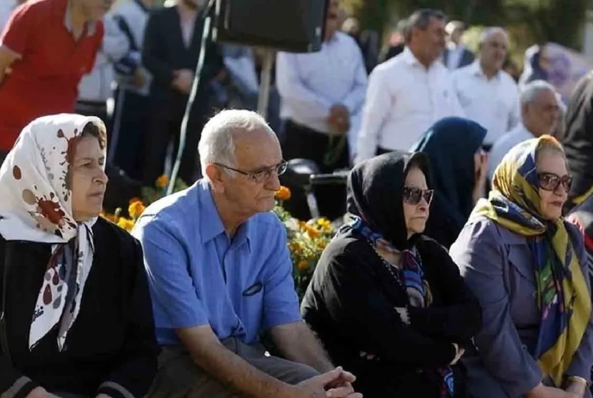 پرداخت معوقات همه بازنشستگان تأمین اجتماعی تا نیمه آبان تکمیل می‌شود