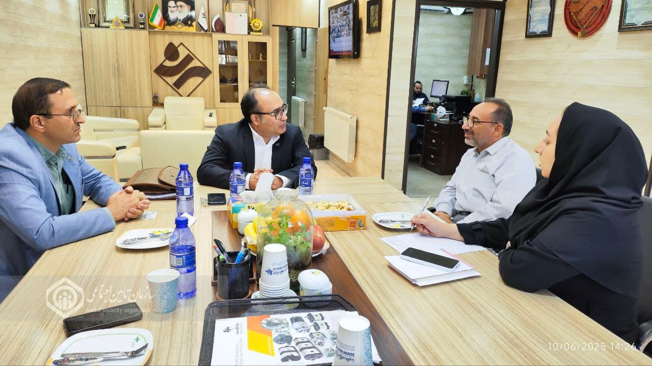 تأکید سرپرست تأمین‌اجتماعی اصفهان بر حمایت از صنایع  صادرات‌محور
