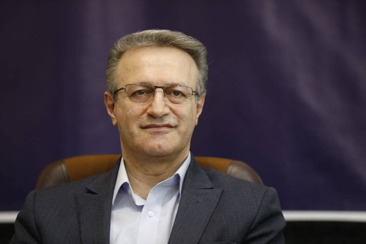 تدوین  قراردادهای ۸0 صفحه‌ای برای واگذاری مدیریت شرکت ها