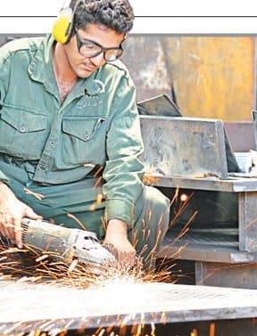 وظایف بیمه‌ای کارفرما و پیمان‌کار چیست؟