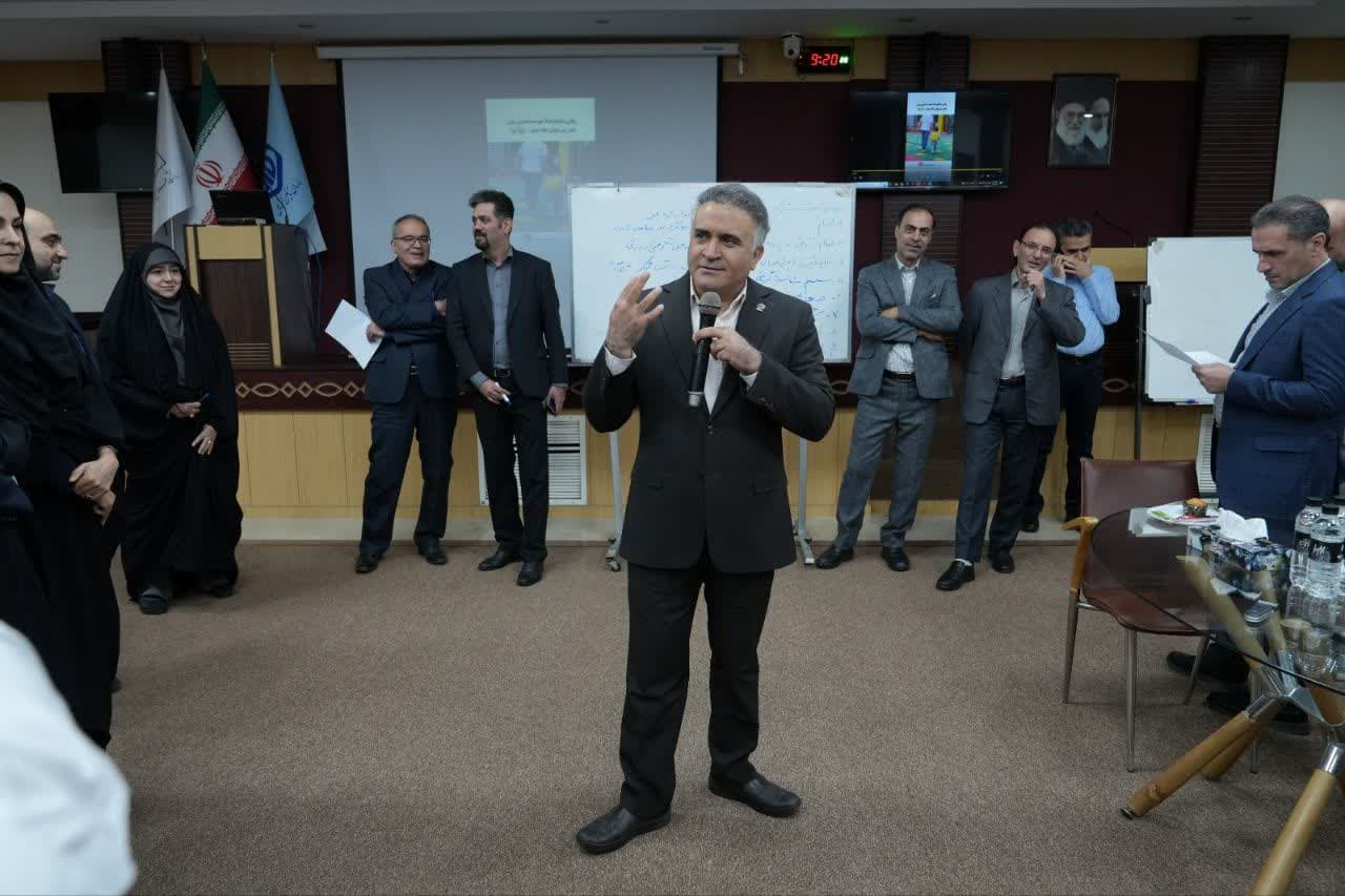 شایستگی مدیریت، ترکیبی از دانش، مهارت و نگرش است