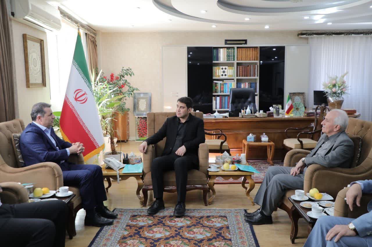 تاکید استاندار کردستان بر نقش شرکت خانه‌سازی در توسعه خدمات تامین‌اجتماعی