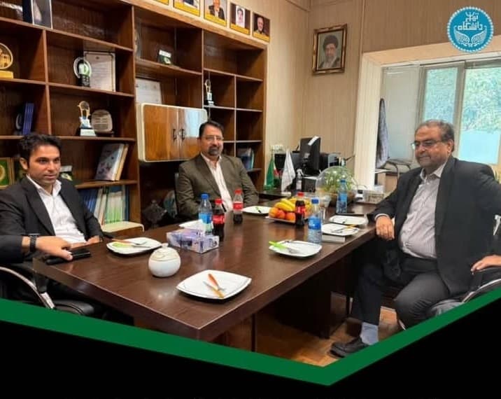 دیدار آریا‌زند با اعضای هیأت علمی دانشکده محیط زیست دانشگاه تهران