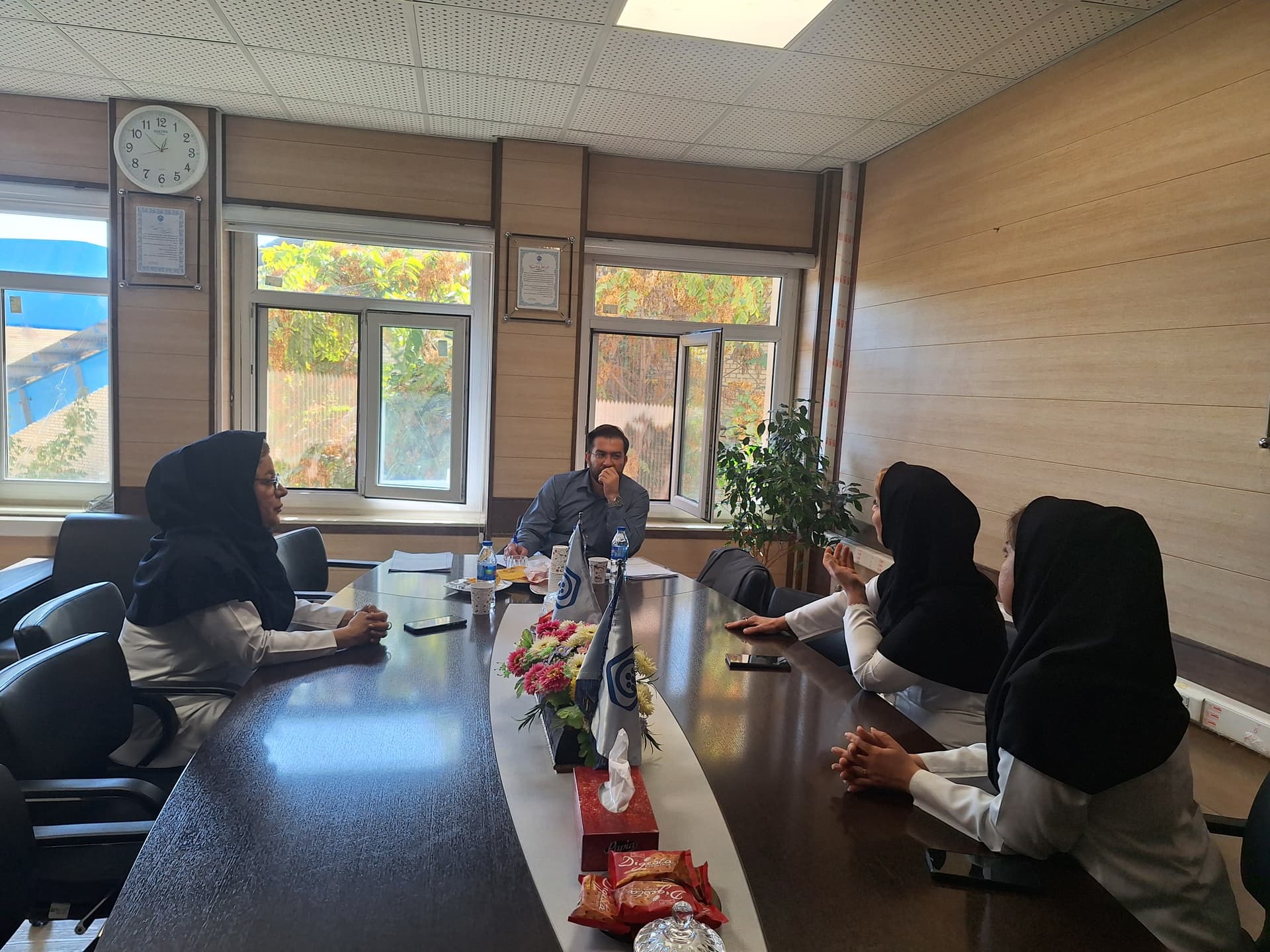 تاکید مدیر درمان تأمین‌اجتماعی کرمانشاه بر بهبود شرایط کارکنان بیمارستان شهداء