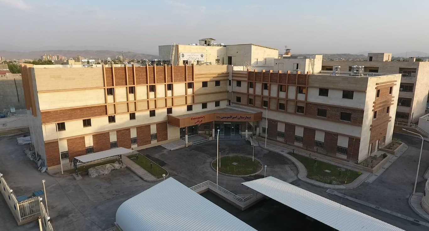 برداشت توده بزرگ تخمدانی در بیمارستان تامین اجتماعی خوی