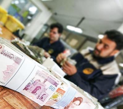 عیدی کارگران و مزد ایام مرخصی چگونه محاسبه می‌شود؟