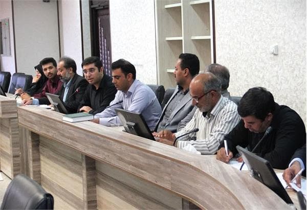 رعایت ضوابط قانونی اشتغال اتباع خارجی در ابرکوه