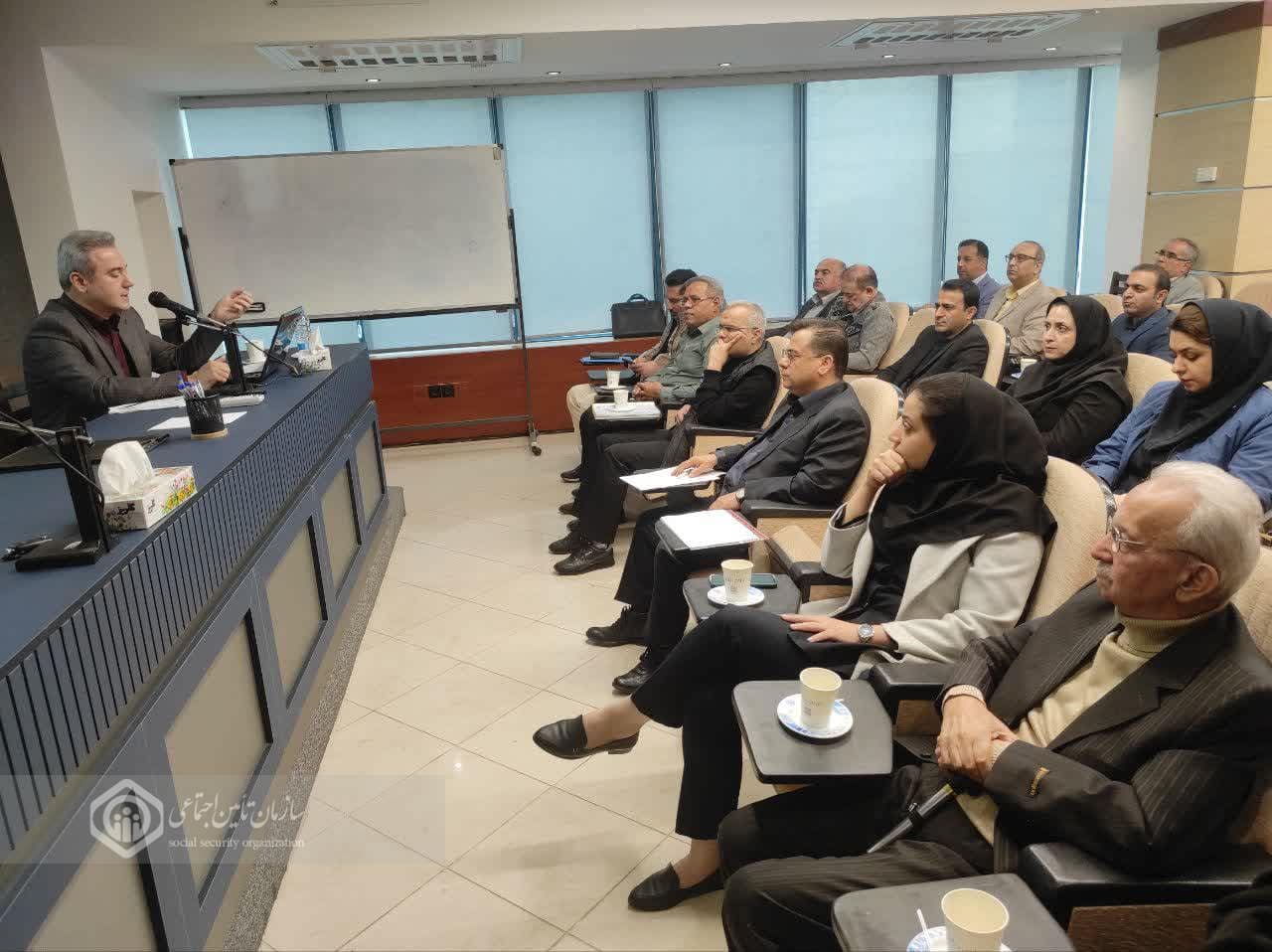 آشنایی با آخرین بخشنامه‌های بازنشستگی در خراسان رضوی