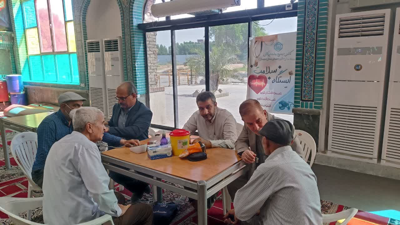 غربالگری نمازگزاران اهوازی در میز سلامت تأمین اجتماعی خوزستان
