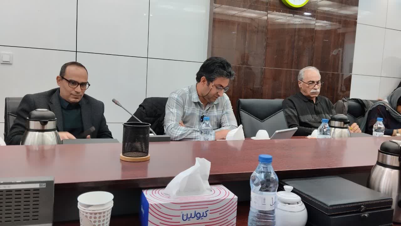 نشست واکاوی کتاب اجماع لندن برگزار شد