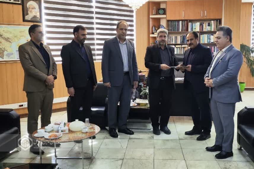 تأکید تأمین‌اجتماعی اصفهان بر تعامل دوسویه برای خدمت به مردم تیران و کرون