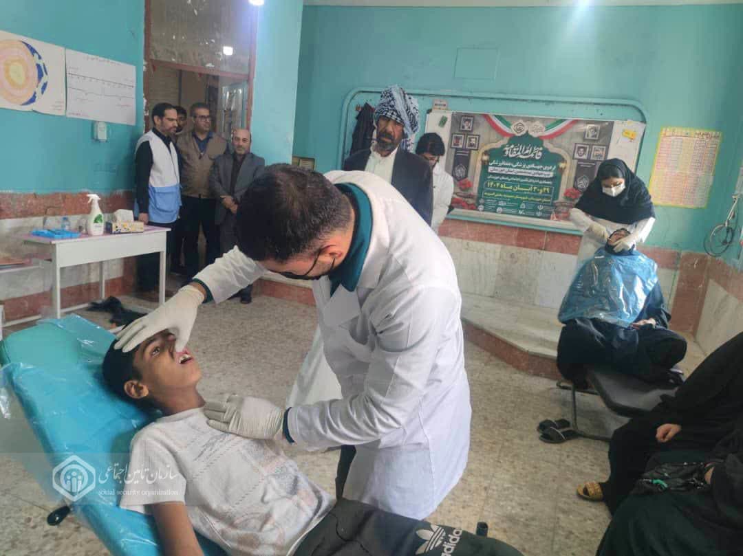 اردوی جهادی تأمین‌اجتماعی خوزستان در گمبوعه با ارائه خدمات درمانی رایگان