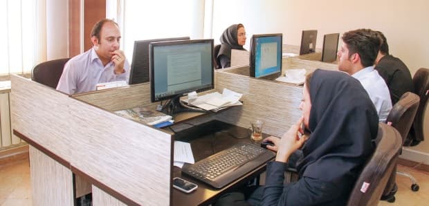 دانستن چه نکاتی دربارۀ اضافه‌کاری و سابقۀ بیمه لازم است؟