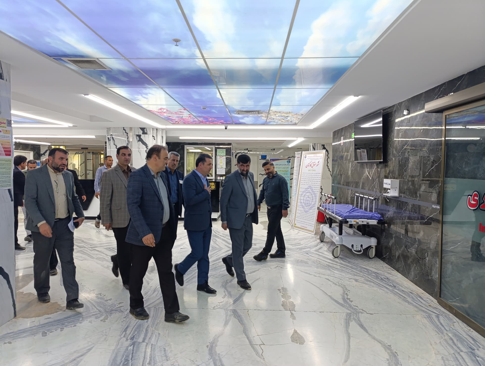 بازدید مسئولان از روند پیشرفت درمانگاه تخصصی بیمارستان غرضی ملایر