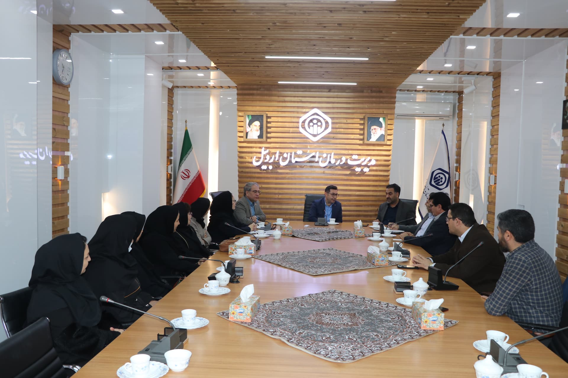 تکریم فرزندان شهدا و ایثارگران در مدیریت درمان تأمین‌اجتماعی اردبیل