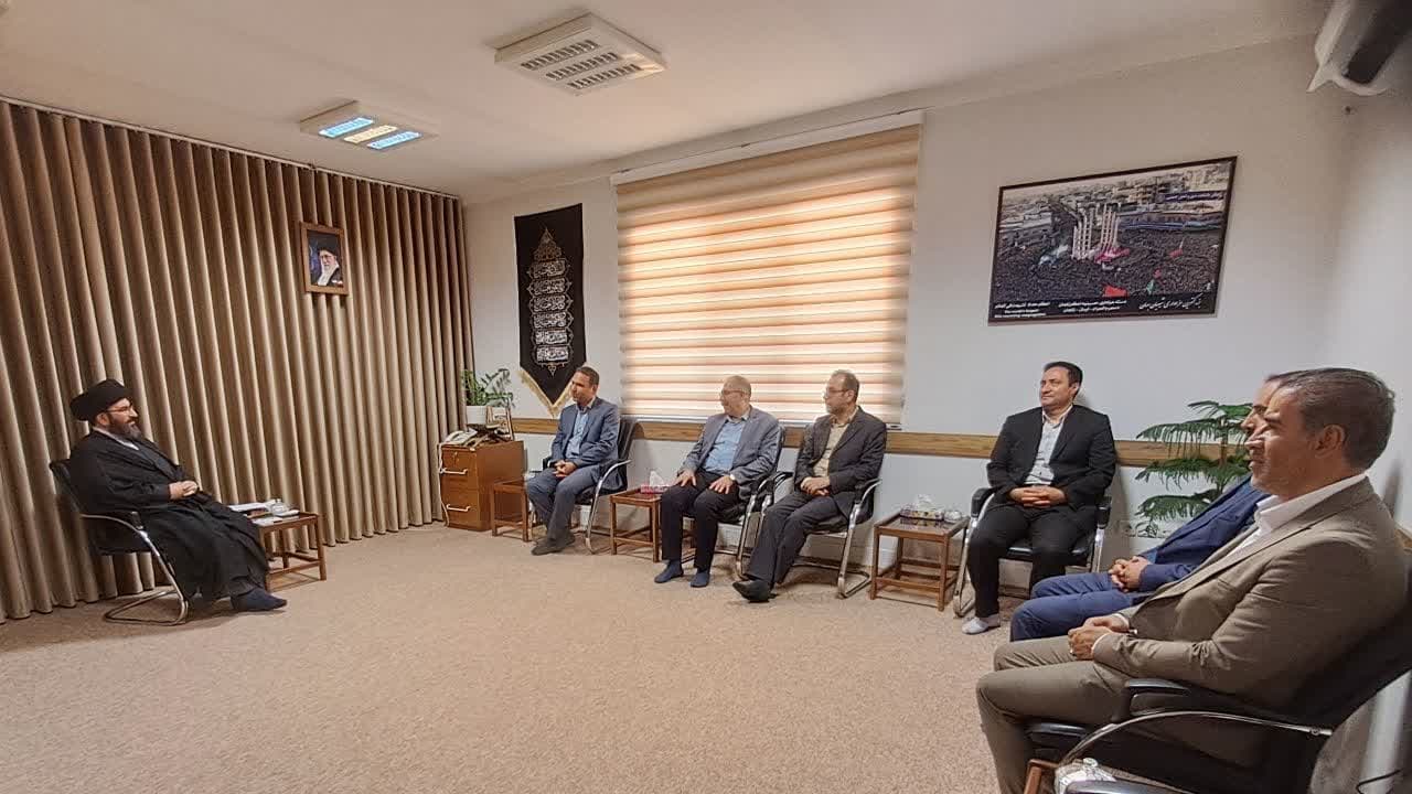 امام جمعه زنجان میزبان مدیران تأمین اجتماعی