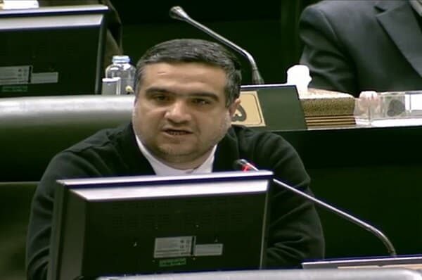 قدردانی کمیسیون بهداشت از نقش شستا در مدیریت بازار دارو