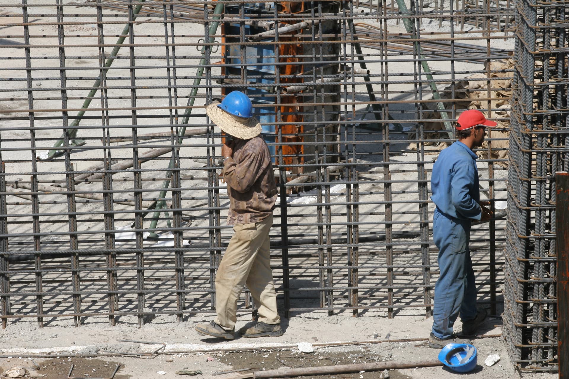 جایگاه حقوقی کارگر و کارفرما در قانون کار و تامین اجتماعی