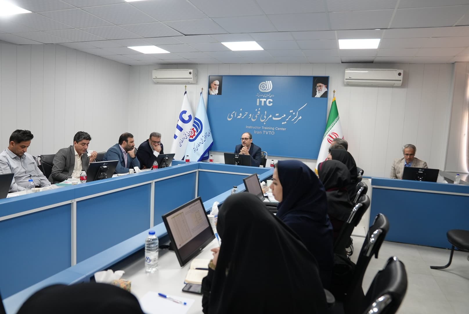 نشست هماندیشی طرح رونق و بهرهوری مراکز آموزشی برگزار شد