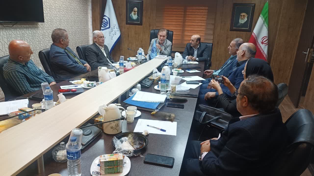 همافزایی مدیران و نمایندگان کارگری برای ارتقای خدمات درمانی بیمهشدگان خوزستان