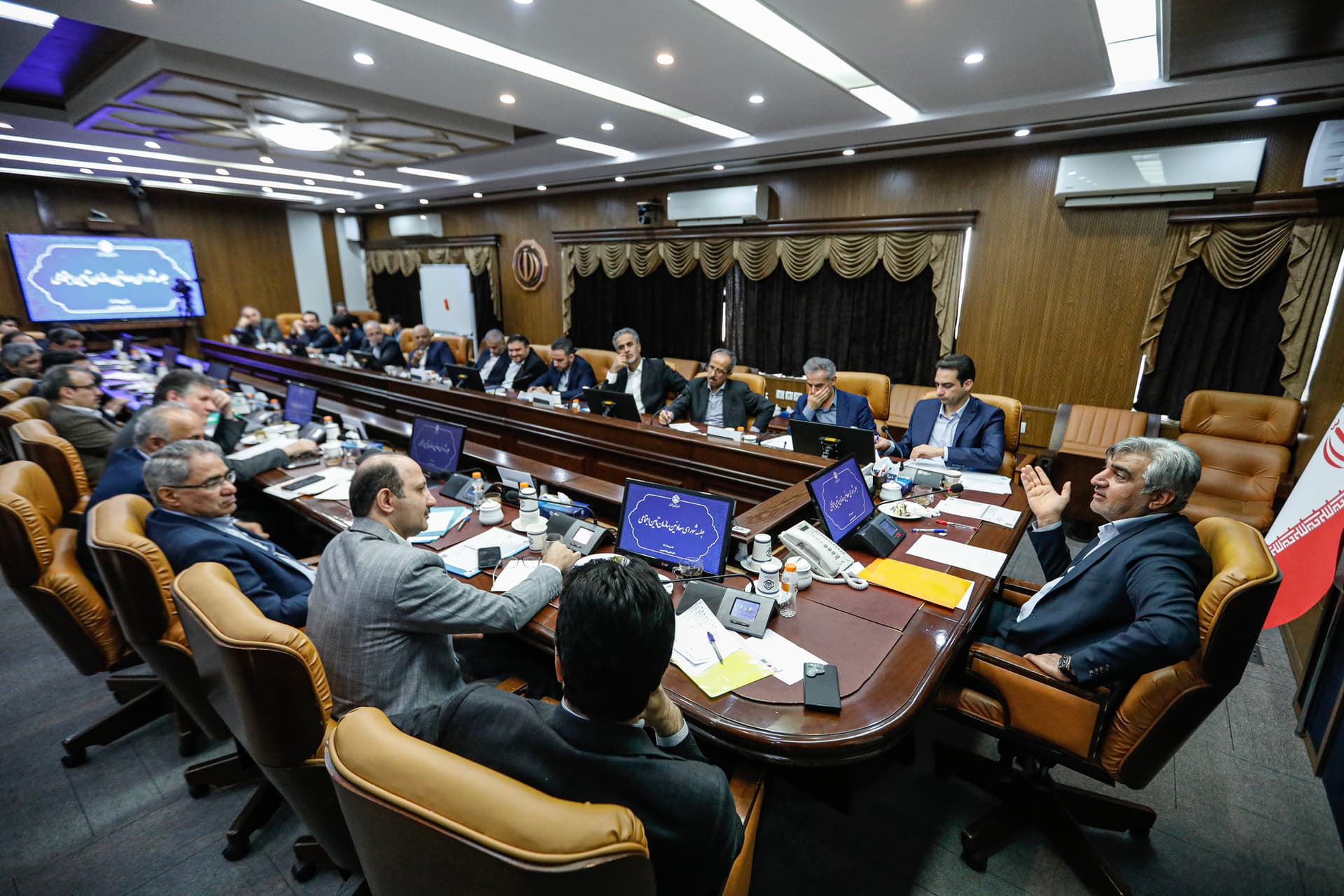 تاکید بر حمایت از مدیران استانی در برابر برخوردهای غیرقانونی