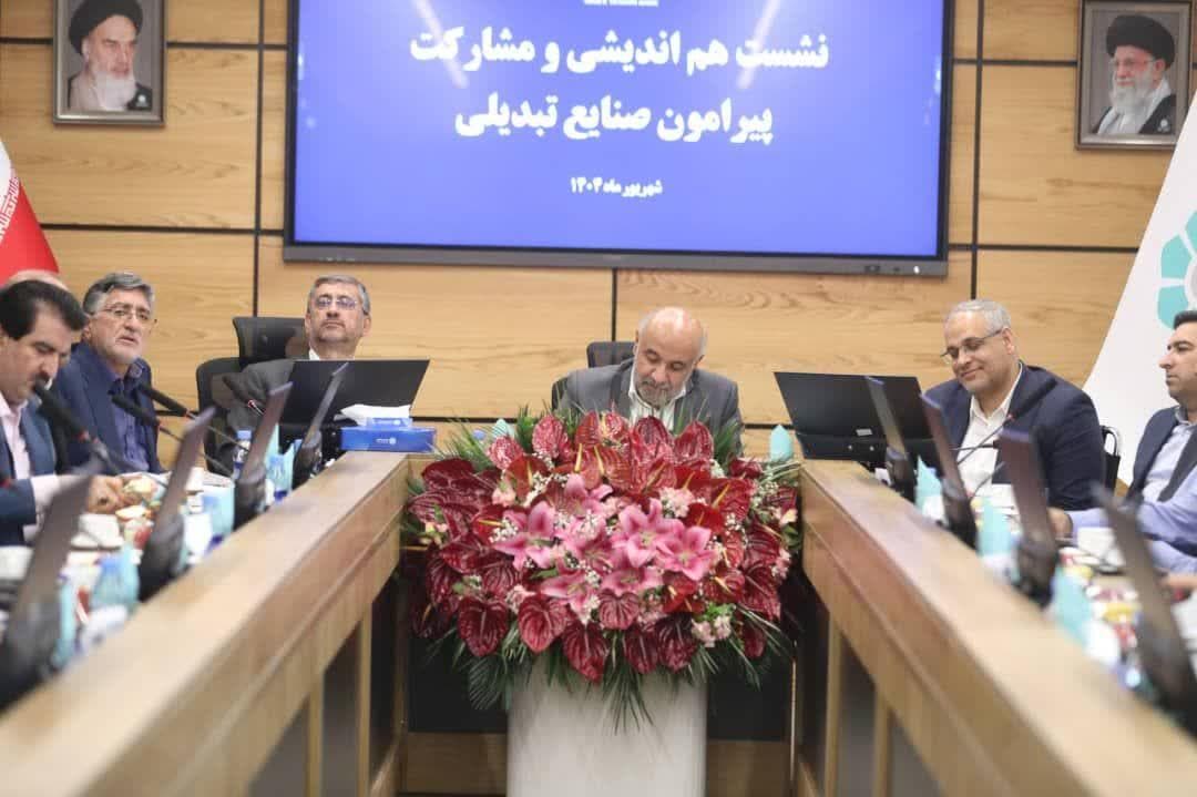 سرمایهگذاری بانکهای توسعه تعاون و رفاه در صنایع تبدیلی سیب سمیرم