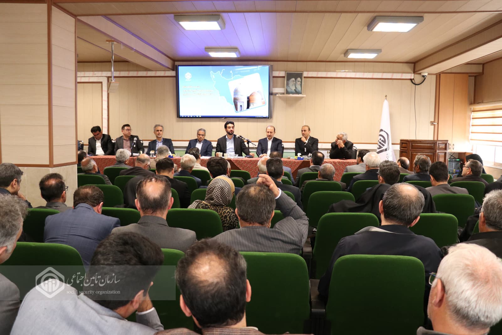 دریافت ۱۸۰ هزار میلیارد تومان سهام توسط تأمین اجتماعی